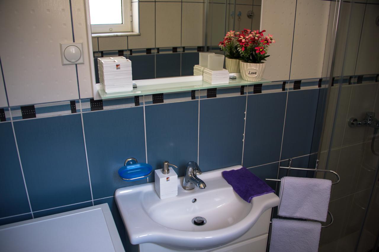 Apartman Dijana Kotor Exteriör bild