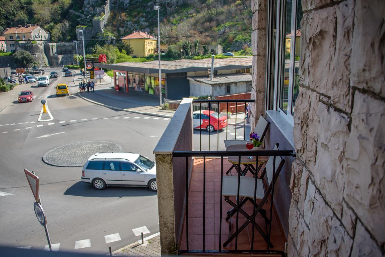 Apartman Dijana Kotor Exteriör bild